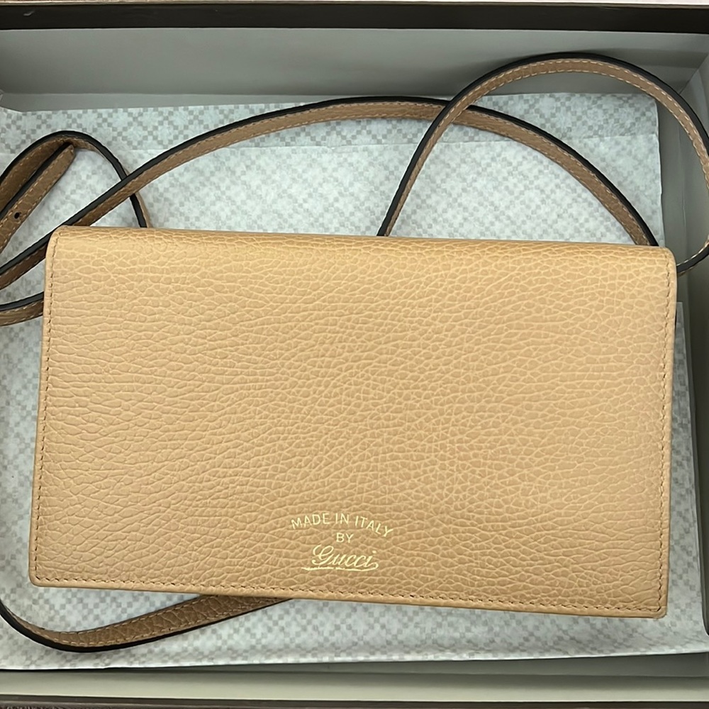 Gucci crossbody bag/wallet